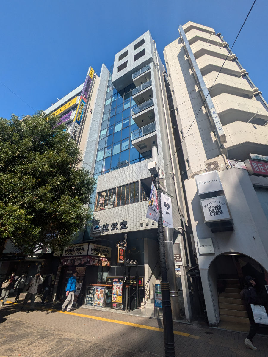 v20251221150706/fresh/building/J00100388798_14