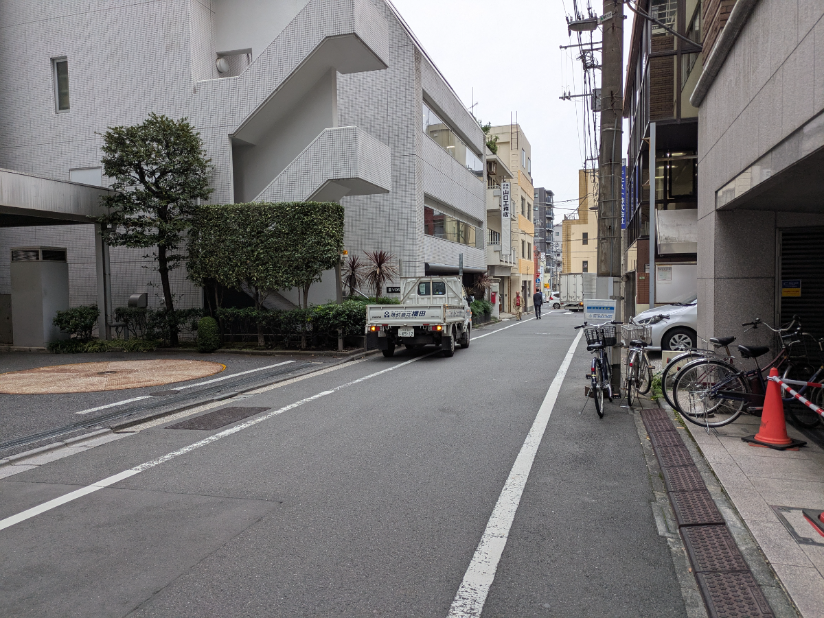 v20251221150706/fresh/building/J00100389983_11