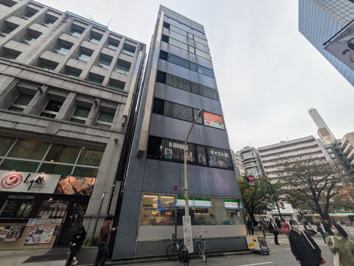 v20251221150706/fresh/building/J00100390728_12