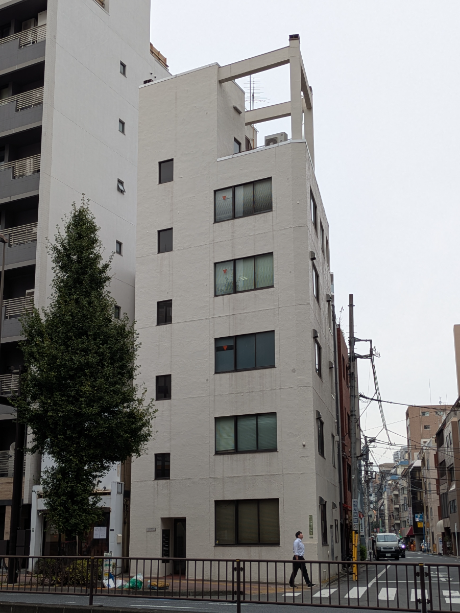 v20251221150706/fresh/building/J00100404251_13
