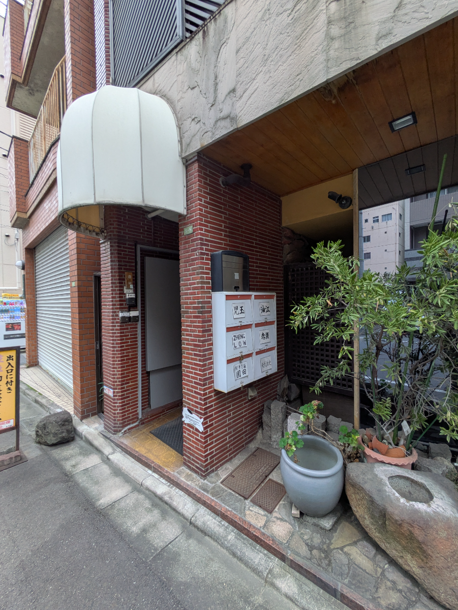 v20251221150706/fresh/building/J00100405376_9