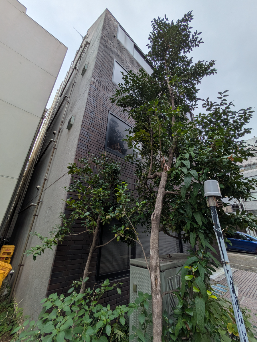 v20251221150706/fresh/building/J00100418436_8