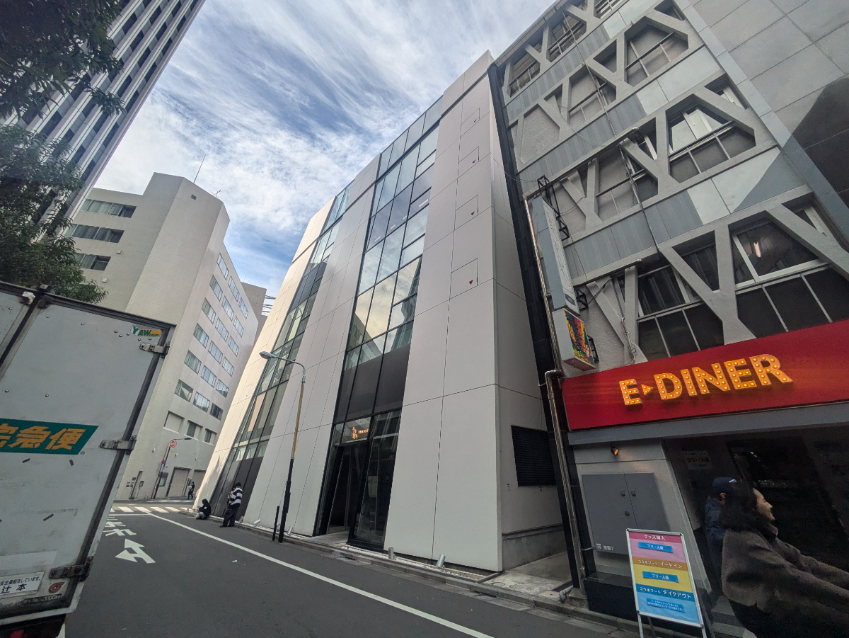 v20251221150706/fresh/building/J00100478376_10