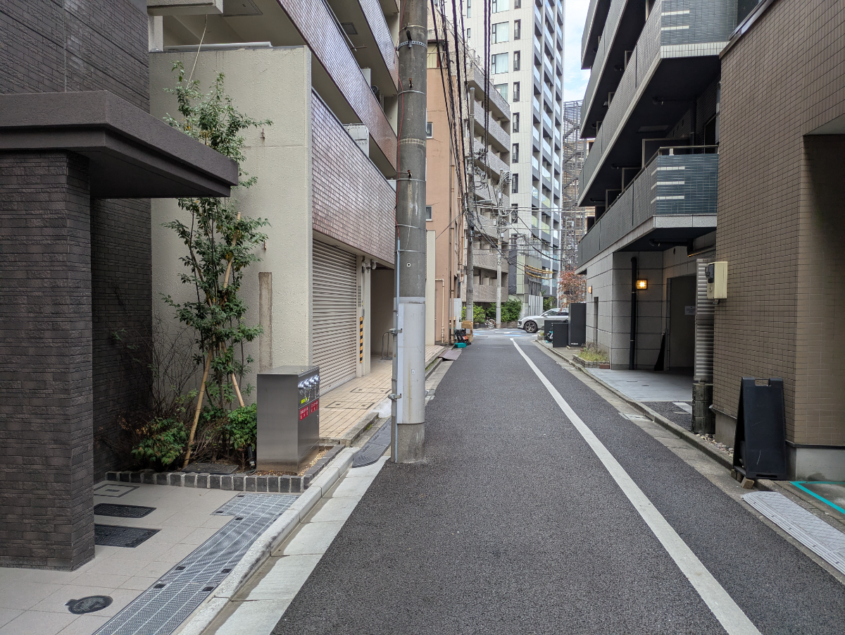 v20251221150706/fresh/building/J00100513935_8