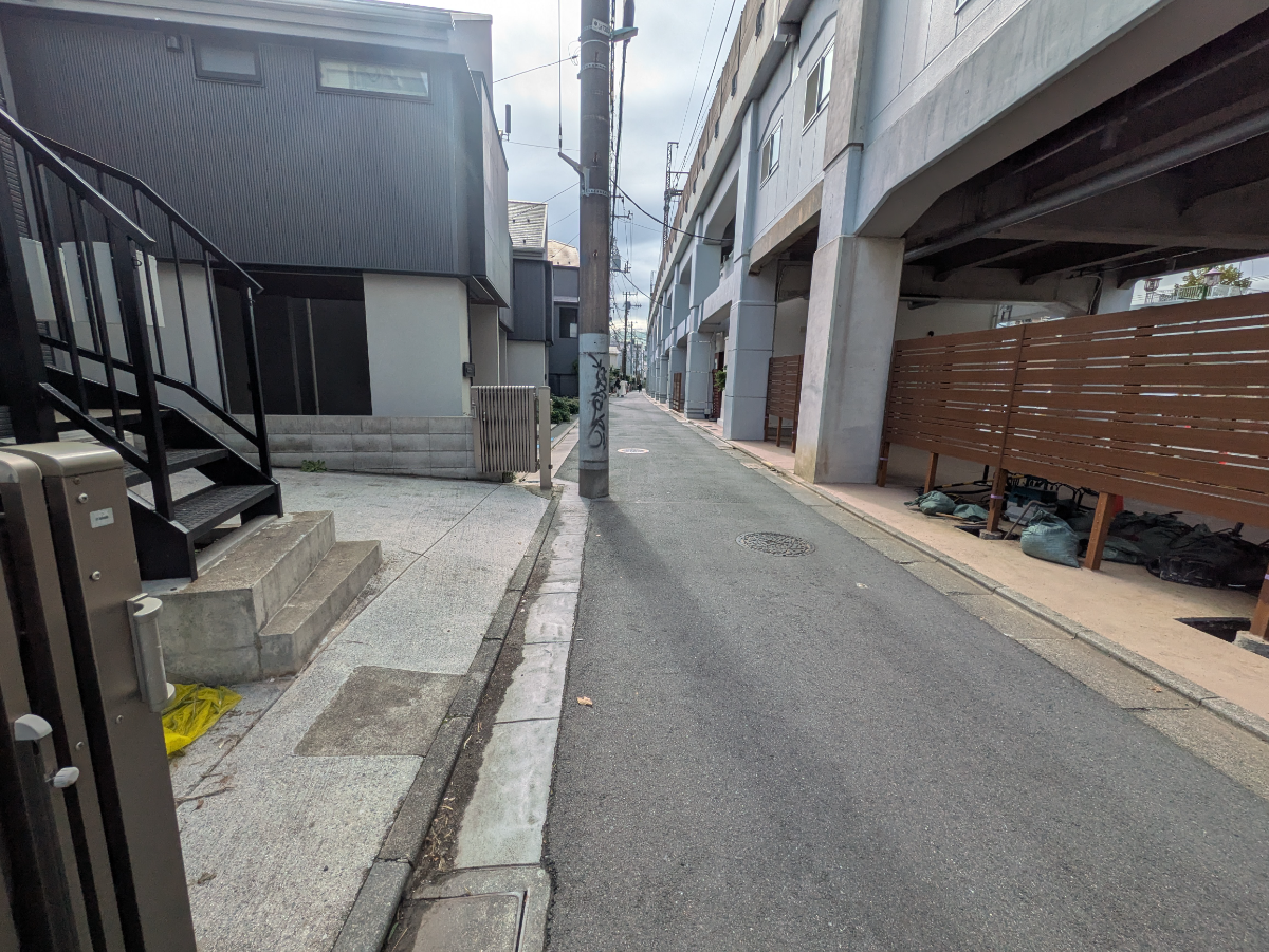 v20251221150706/fresh/building/J00100609428_2