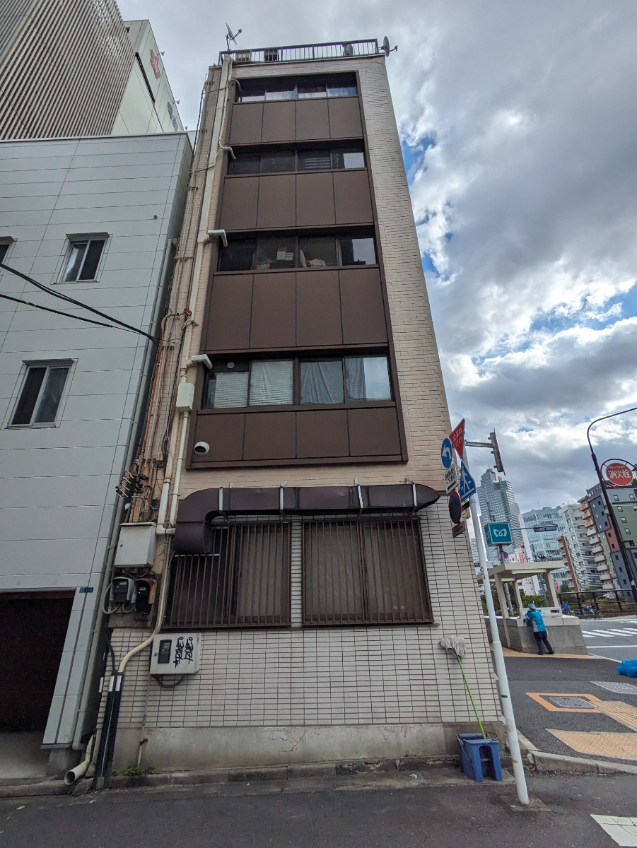 v20251224150804/fresh/building/J00100375948_16