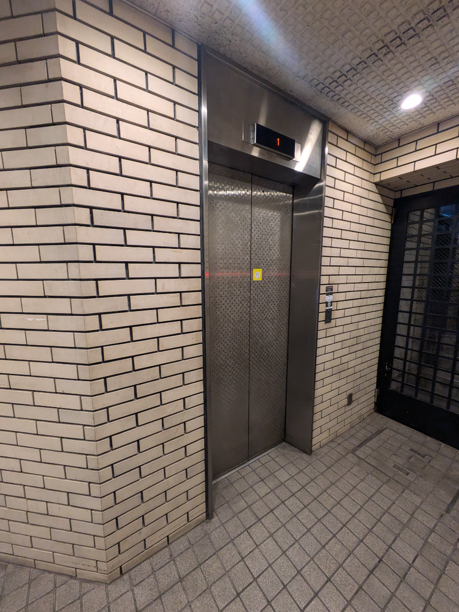 v20251224150804/fresh/building/J00100388805_4