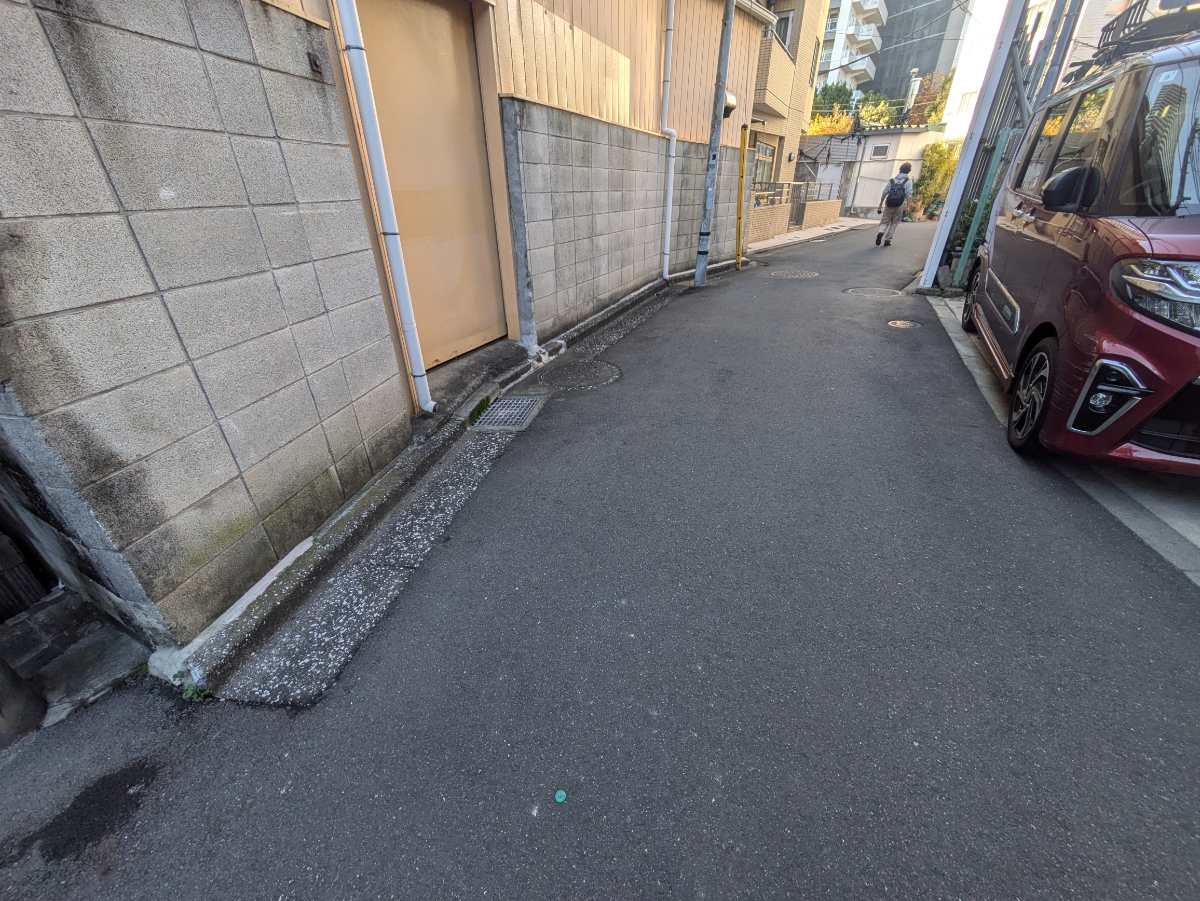 v20251224150804/fresh/building/J00100511323_11