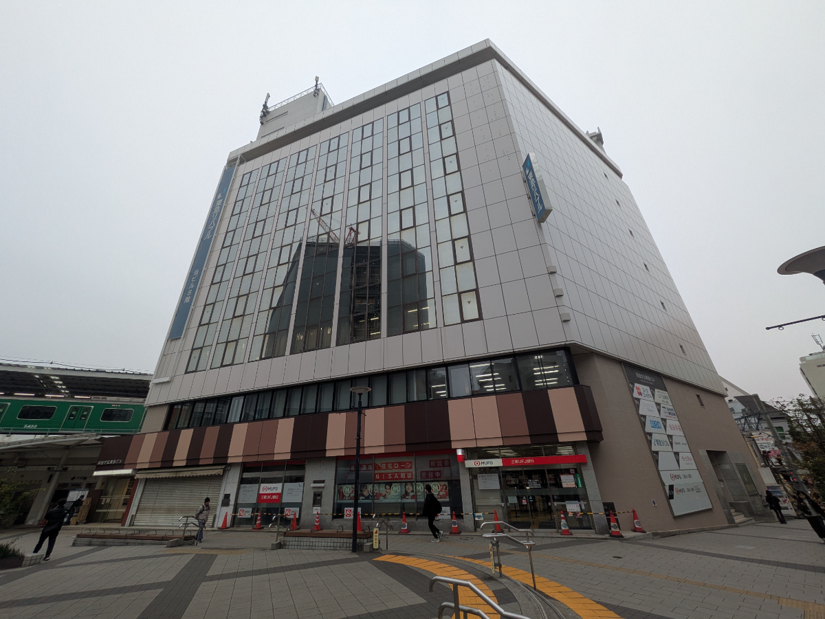 v20251224150804/fresh/building/J00100608247_9