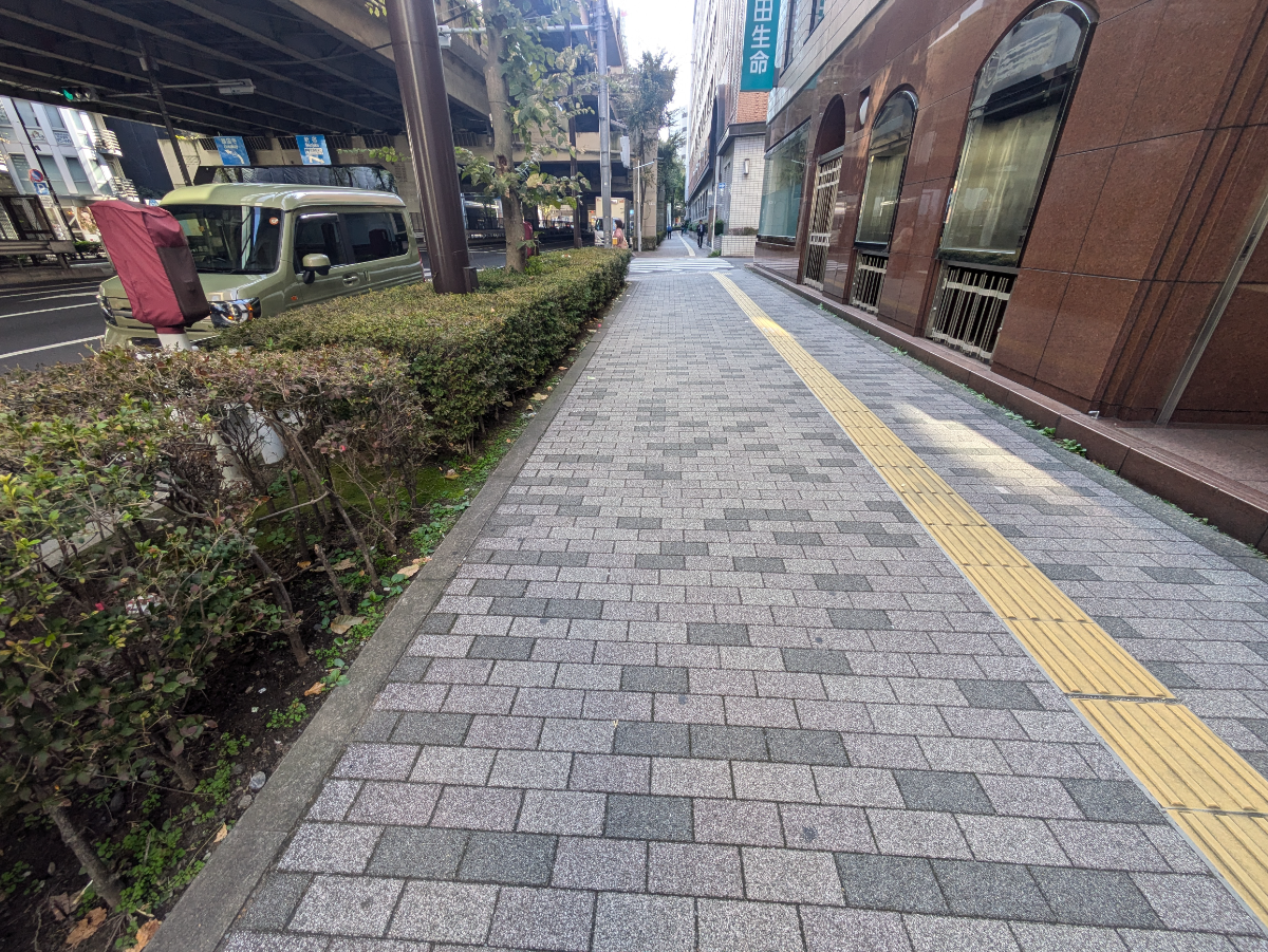 v20251225150802/fresh/building/J00100388536_14