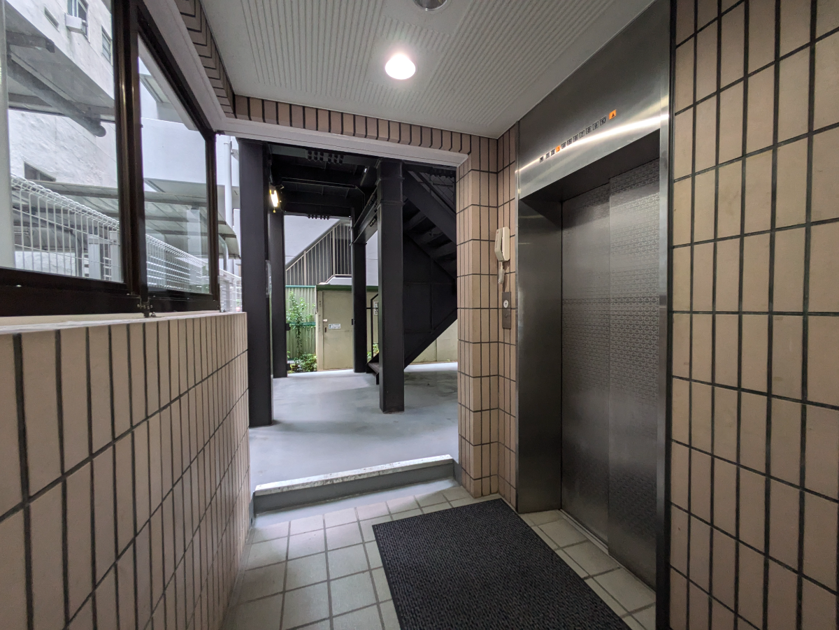 v20260129150909/fresh/building/J00100389657_4