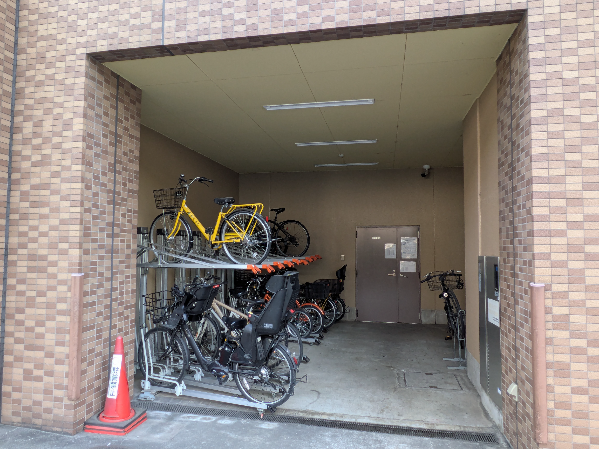 v20260201150652/fresh/building/J00100381163_12