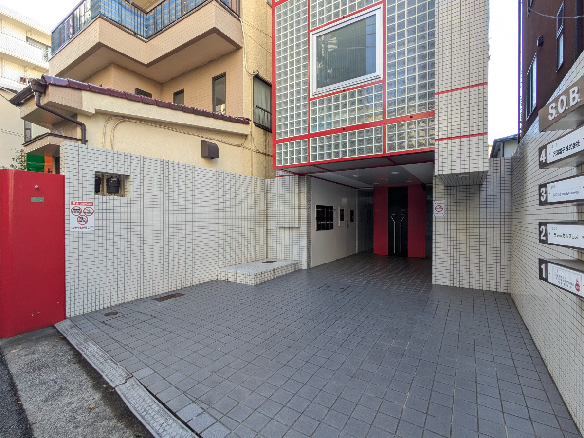 v20260203151011/fresh/building/J00100404588_9