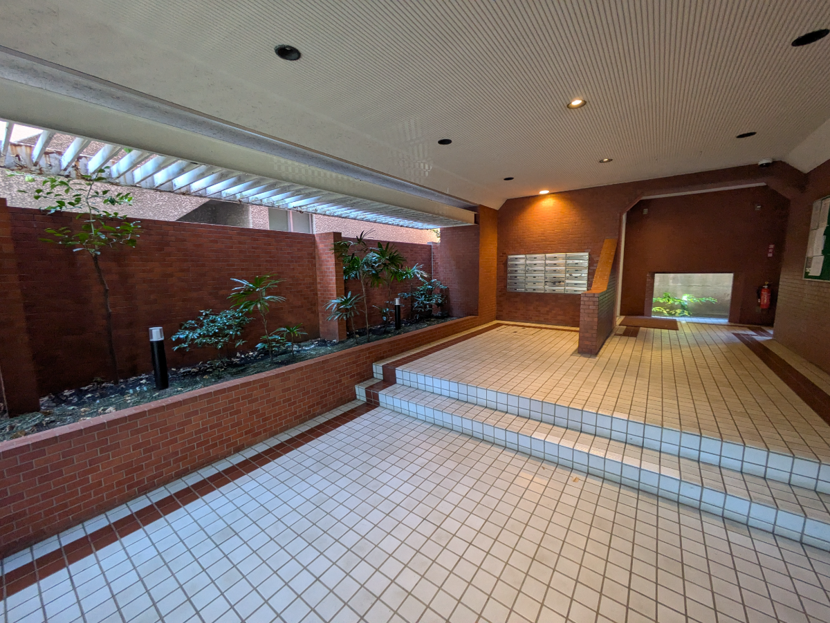 v20260207150833/fresh/building/J00100421596_11