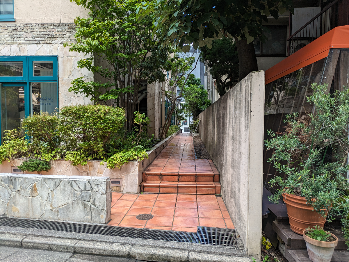 v20260303151002/fresh/building/J00100373570_19