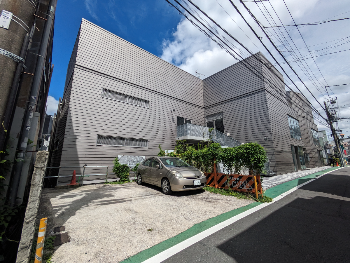 v20260303151002/fresh/building/J00100499275_19