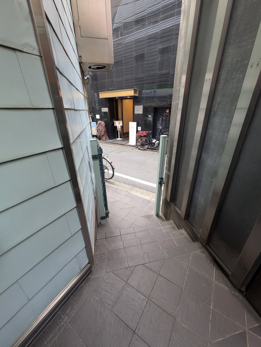 v20260308150643/fresh/building/J00100367775_17