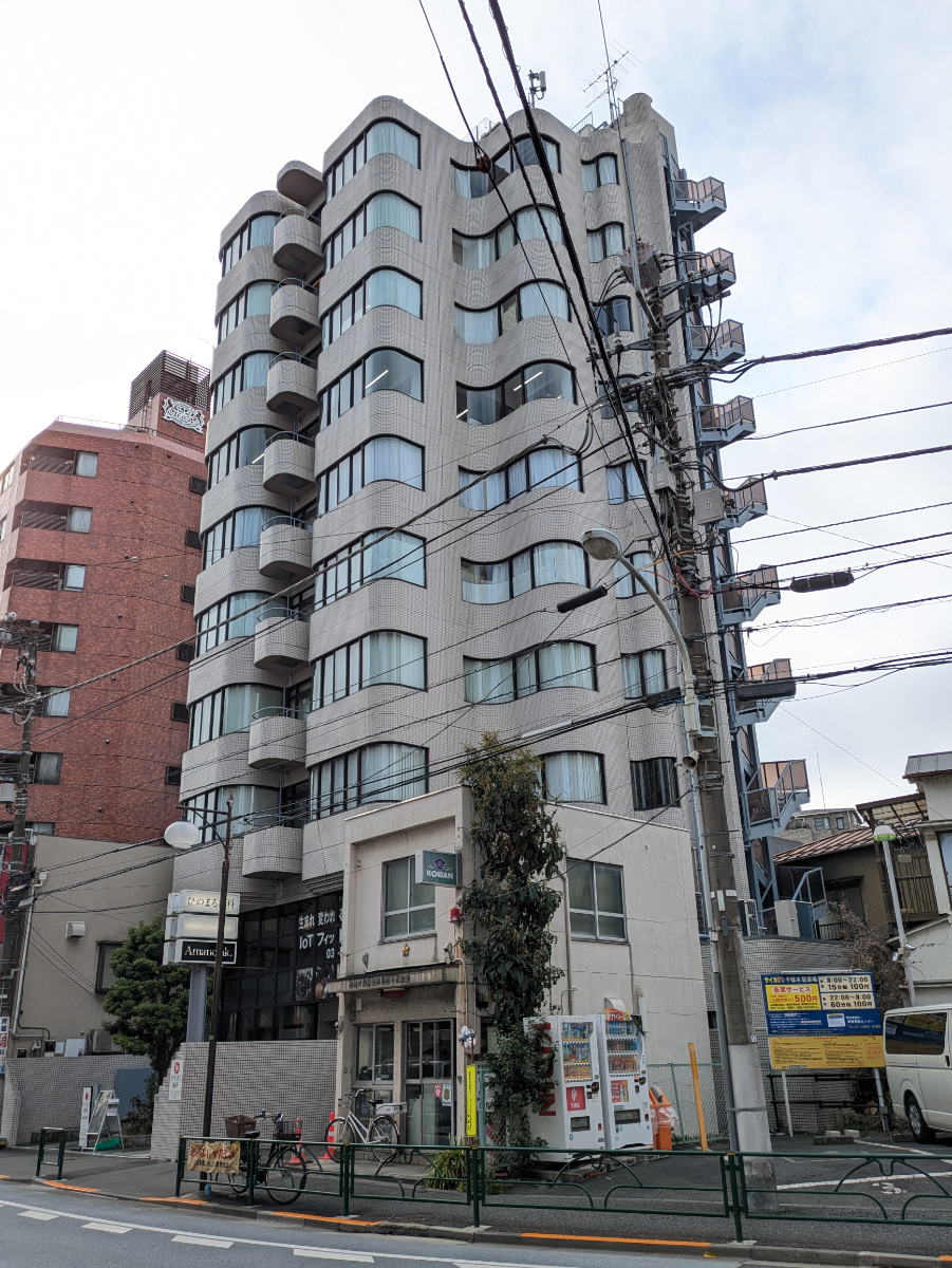 v20260308150643/fresh/building/J00100372216_9