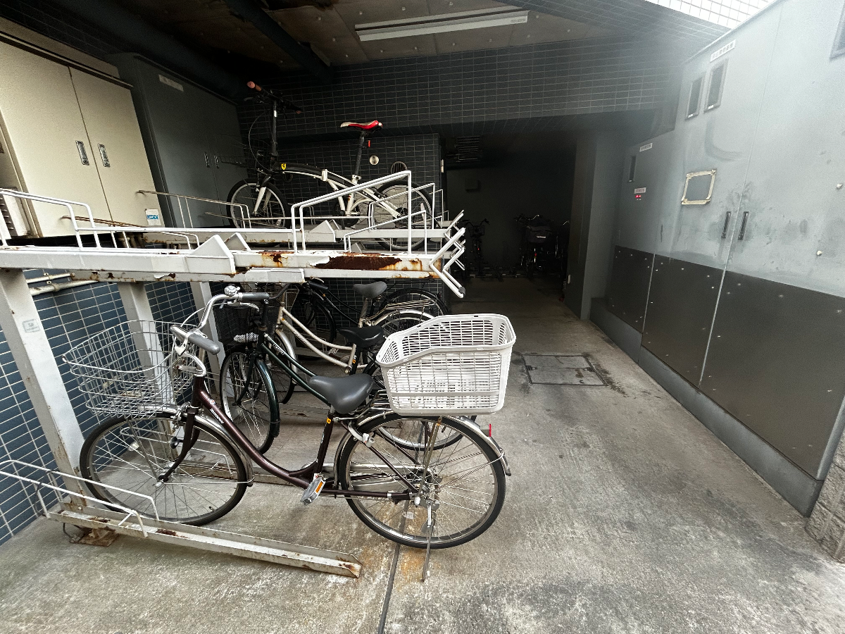 v20260308150643/fresh/building/J00100419246_64