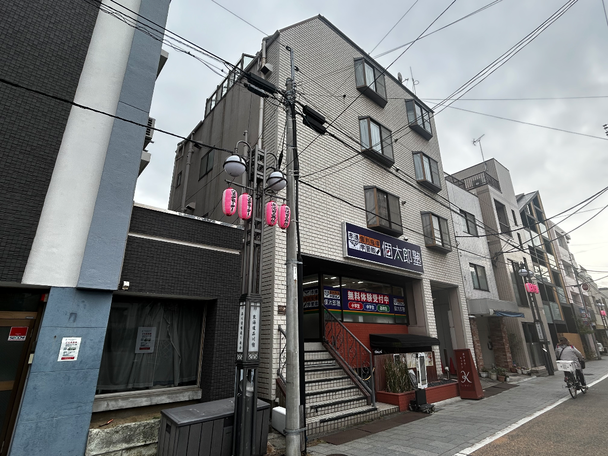 v20260308150643/fresh/building/J00100433249_63