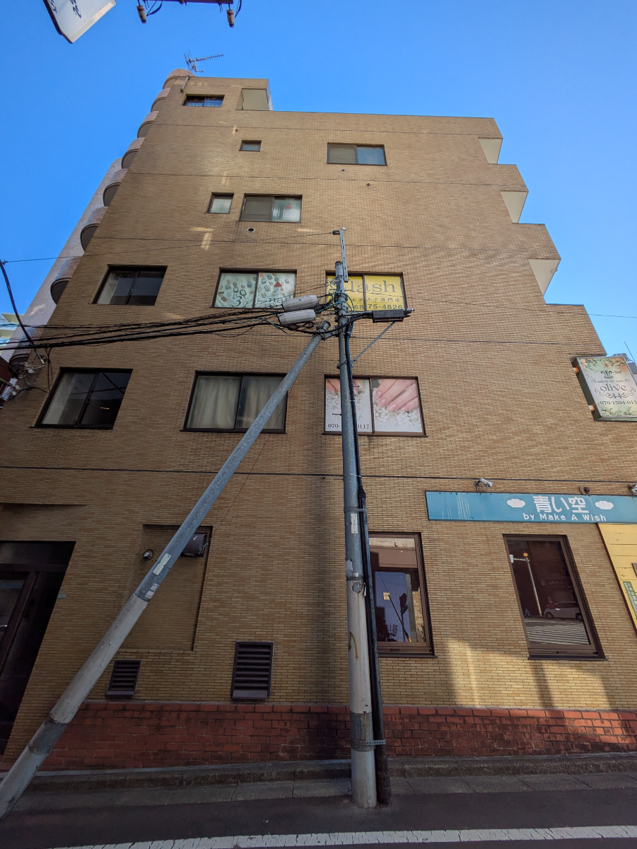 v20260308150643/fresh/building/J00100443061_10