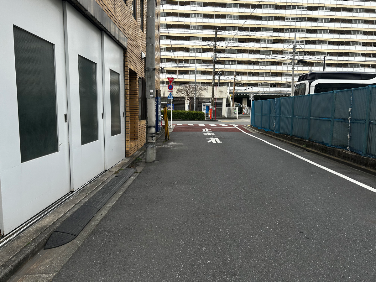 v20260315150645/fresh/building/J00100389281_10