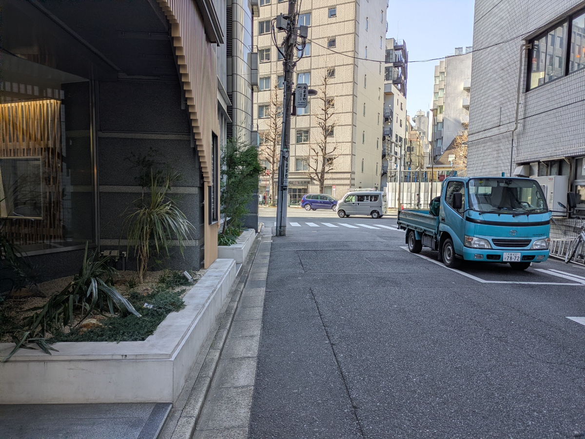 v20260318150758/fresh/building/J00100382642_9