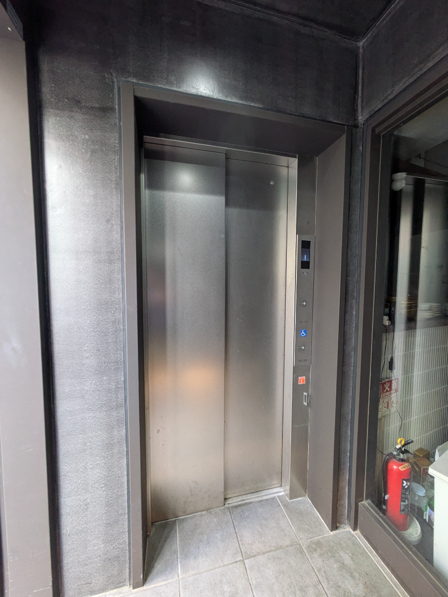 v20260318150758/fresh/building/J00100513264_4