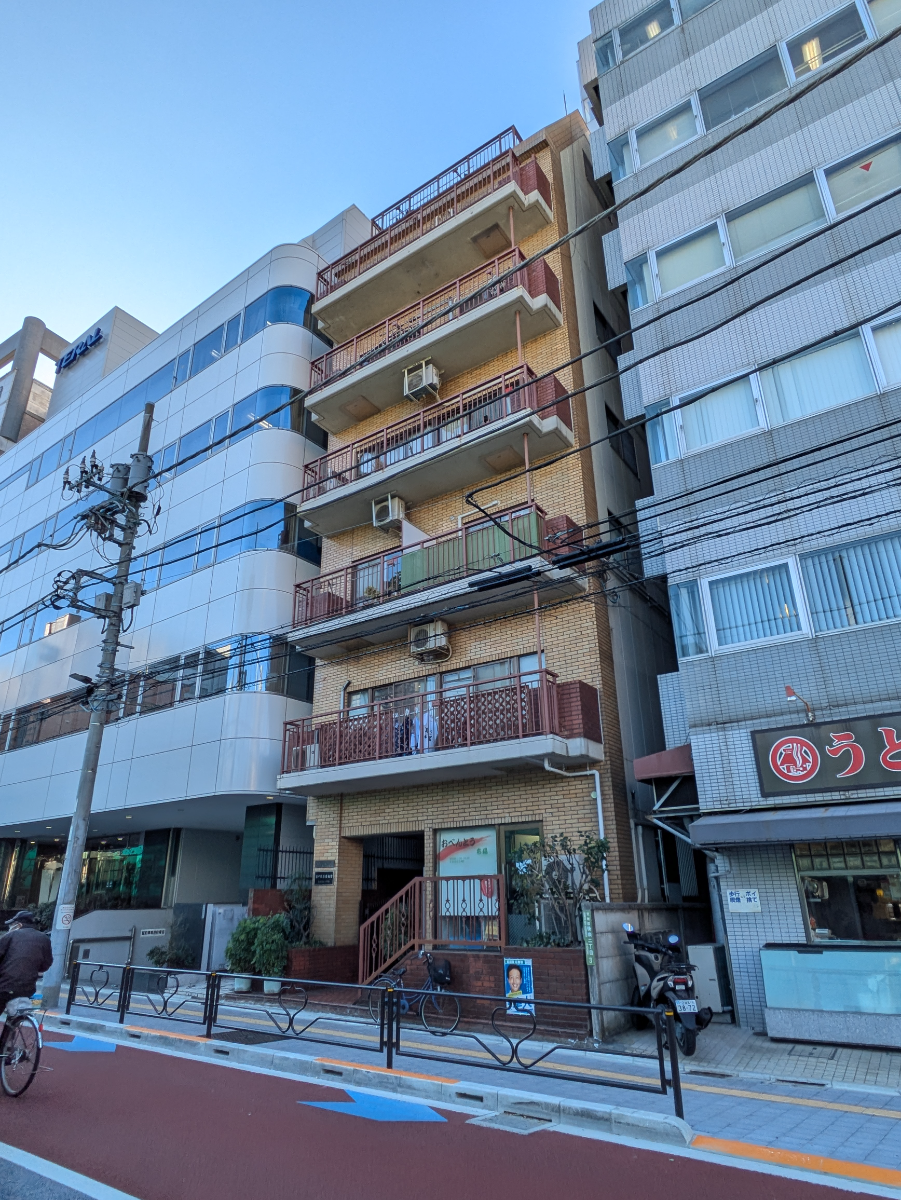 v20260323150754/fresh/building/J00100394576_9