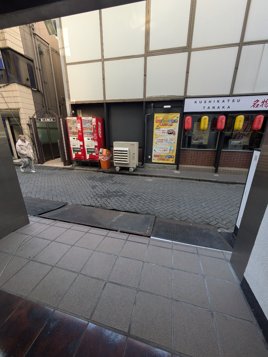 v20260325150909/fresh/building/J00100393918_10