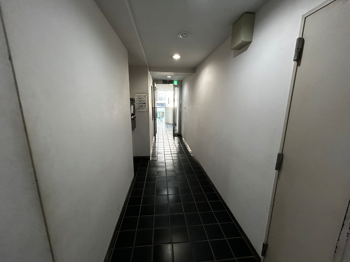 v20260326151010/fresh/building/J00100370573_9