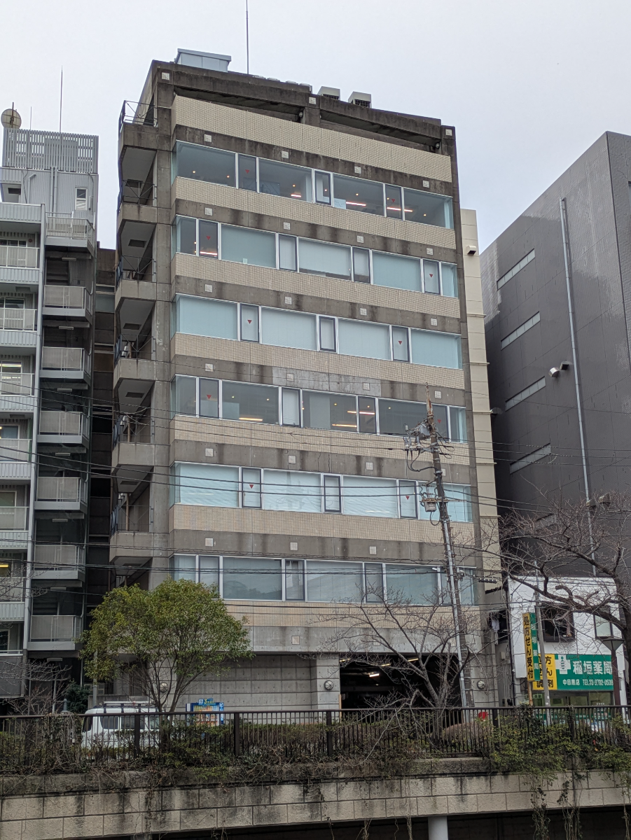 v20260331151546/fresh/building/J00100386242_27