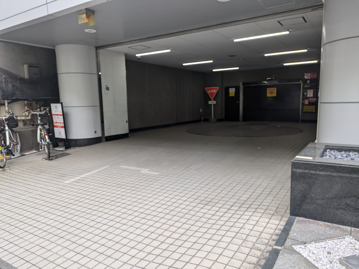 v20260331151546/fresh/building/J00100390133_17