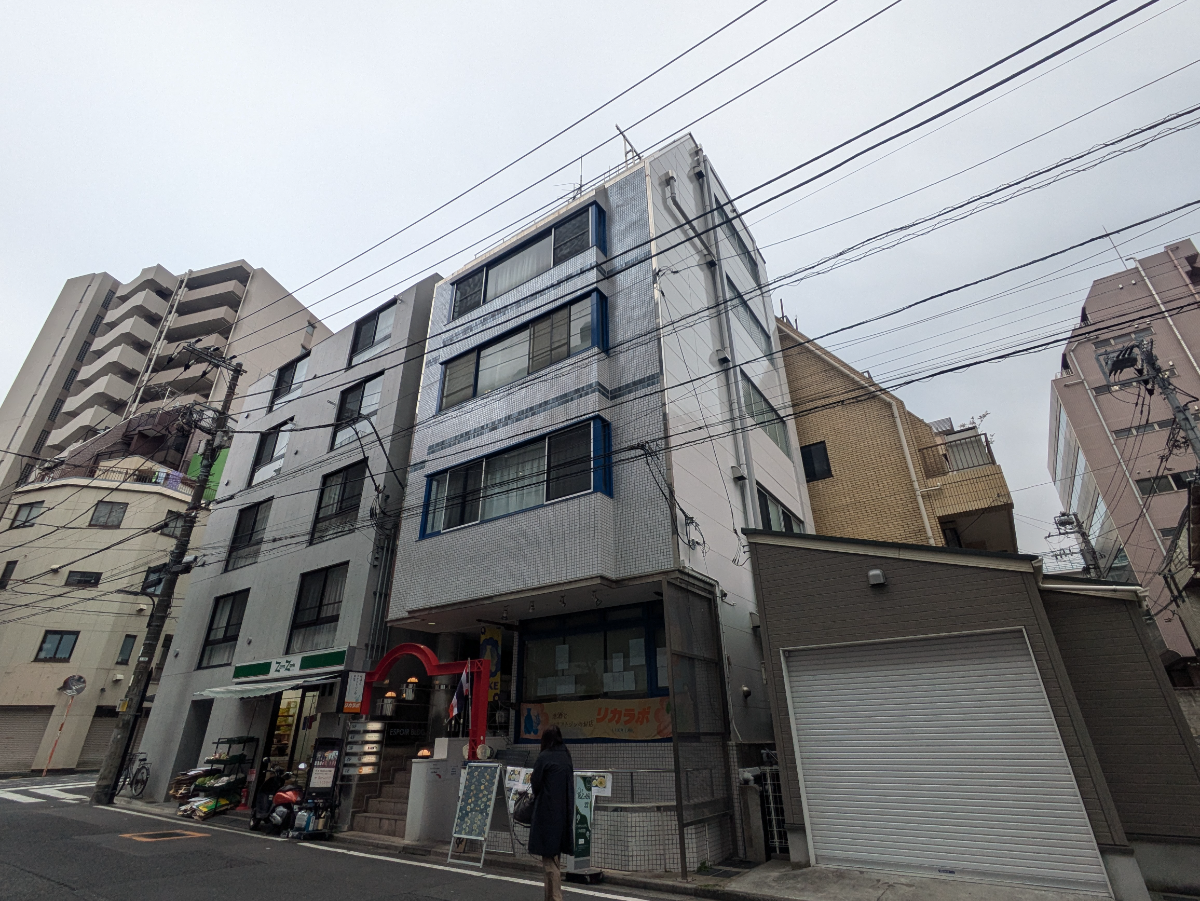 v20260331151546/fresh/building/J00100409827_15