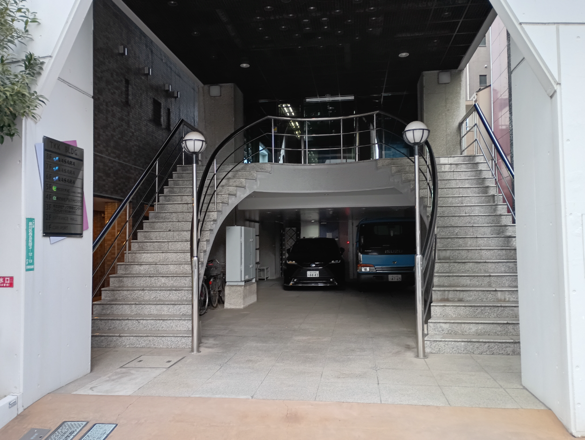 v20260406072300/fresh/building/J00100372435_3