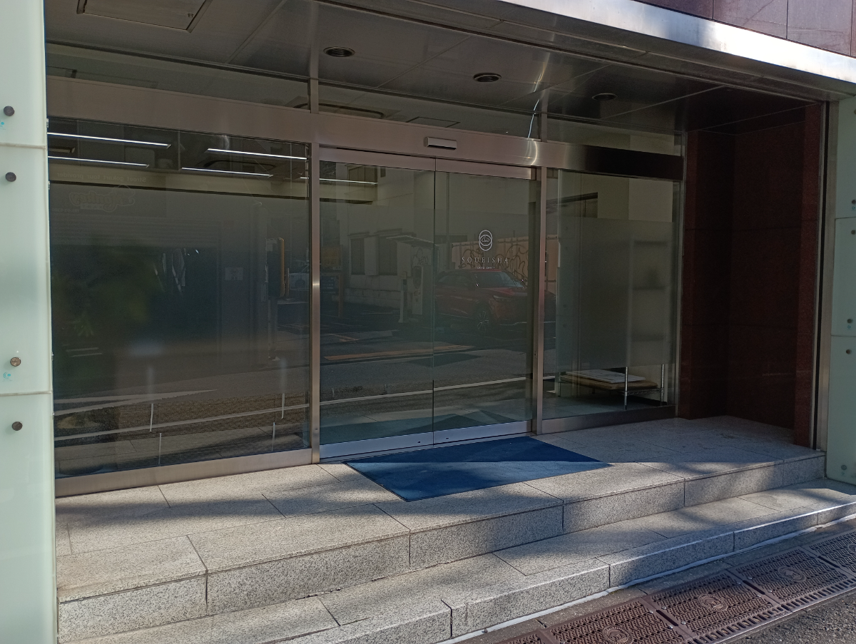 v20260406072300/fresh/building/J00100381221_3