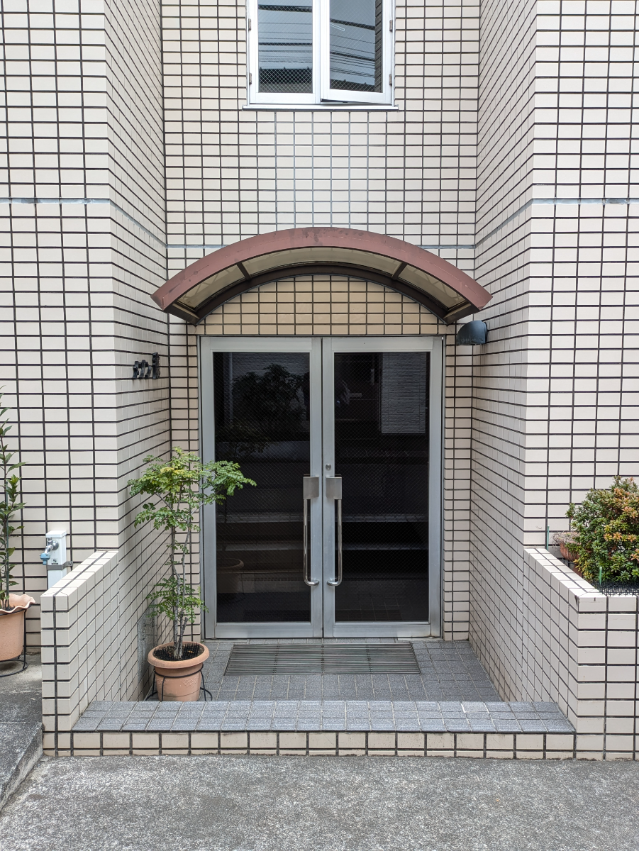 v20260406072300/fresh/building/J00100386446_3