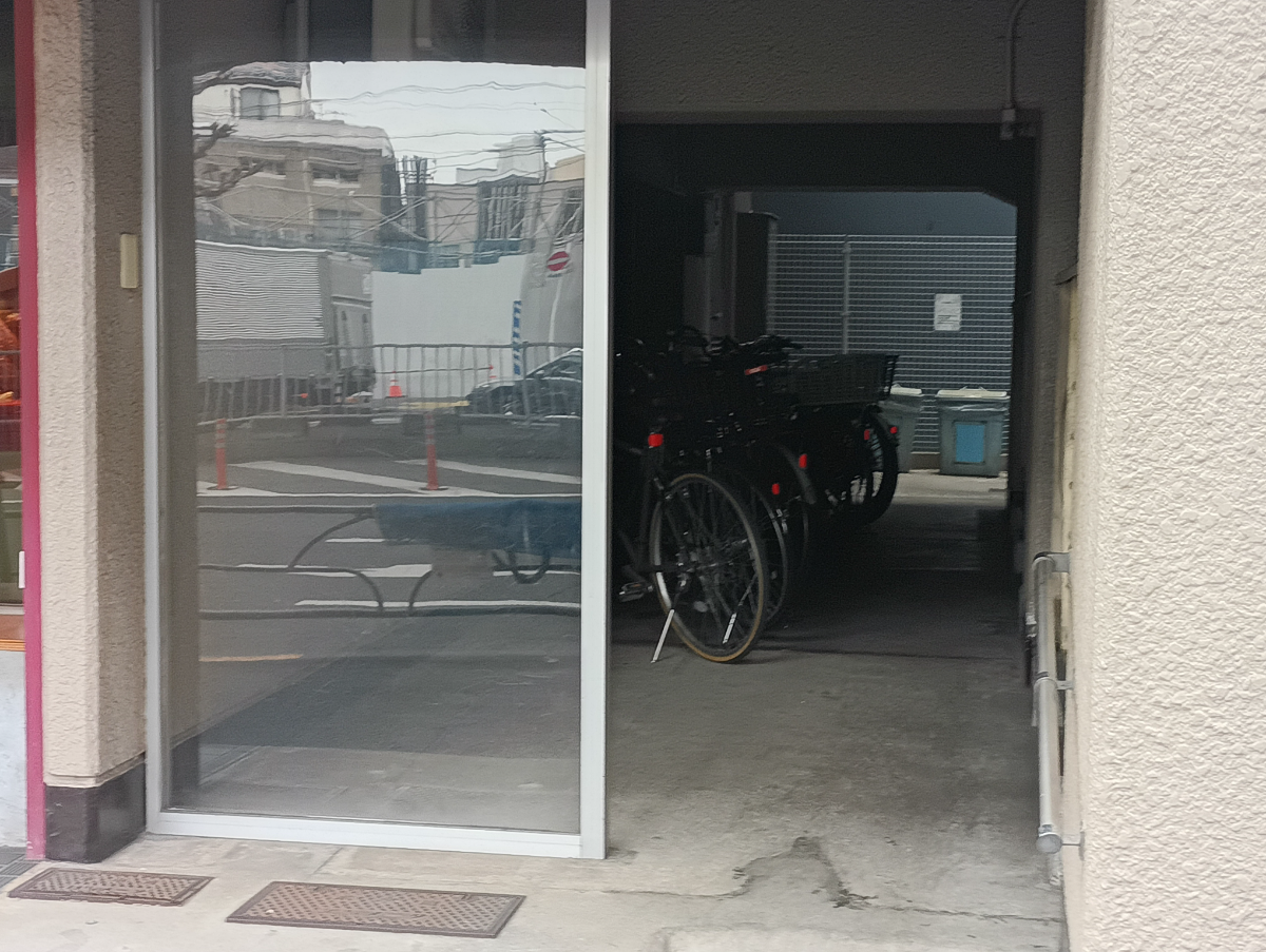 v20260406072300/fresh/building/J00100401480_9