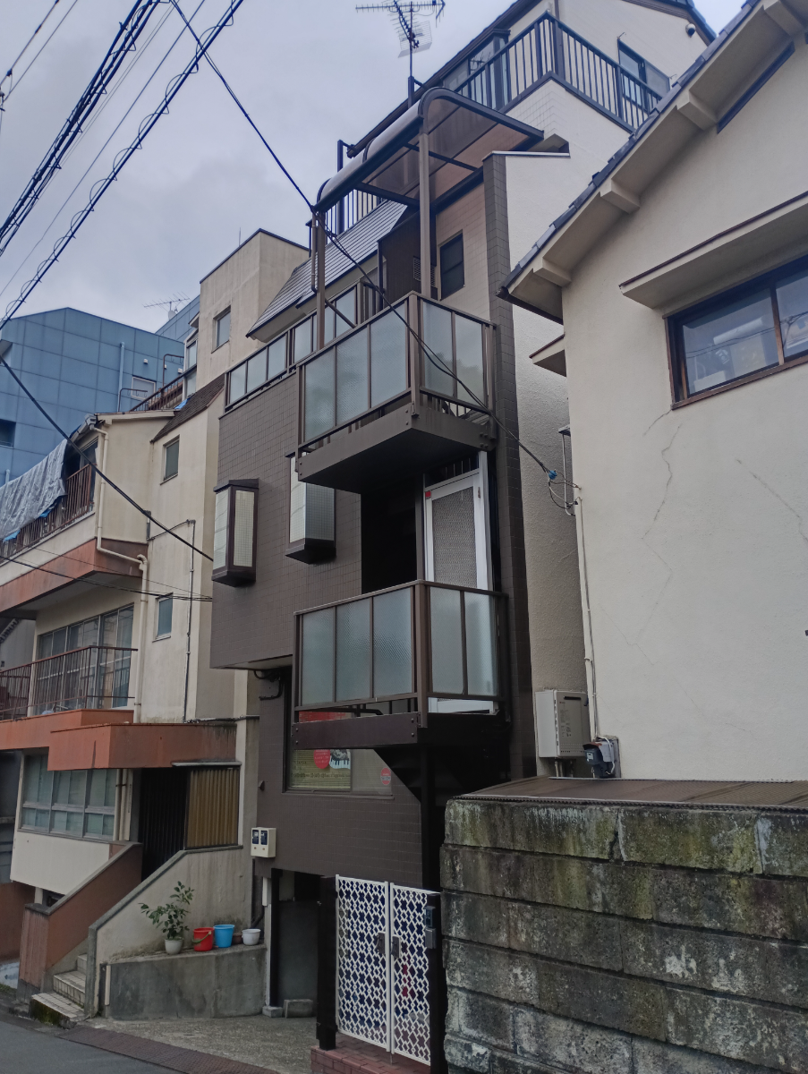 v20260406072300/fresh/building/J00100404423_10