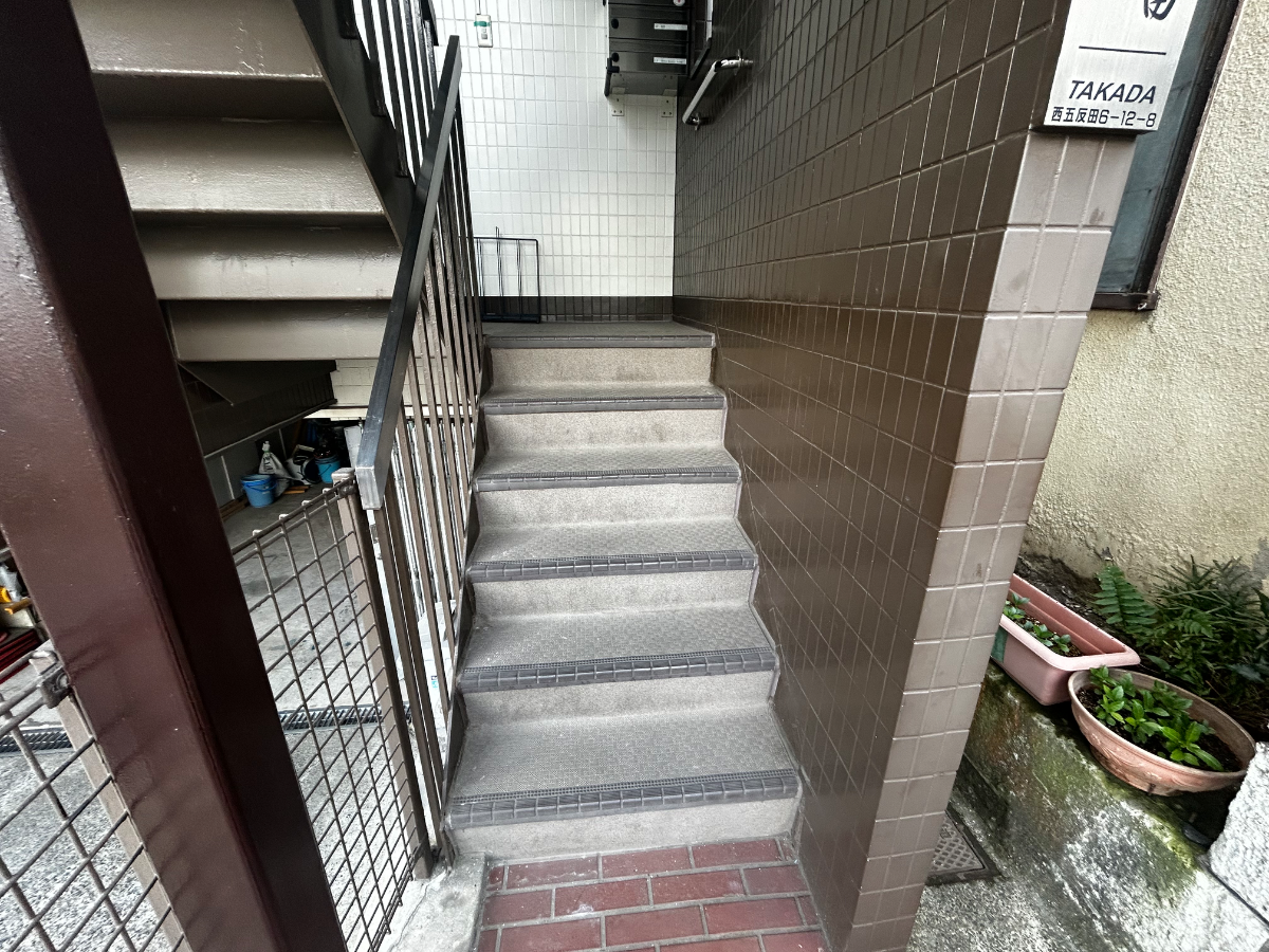 v20260406072300/fresh/building/J00100404423_4