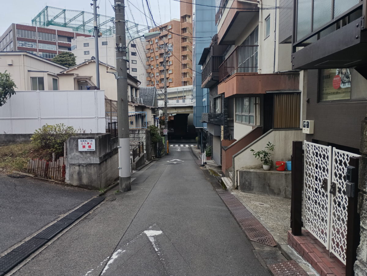 v20260406072300/fresh/building/J00100404423_8