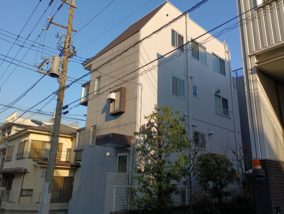 v20260406072300/fresh/building/J00100404567_8
