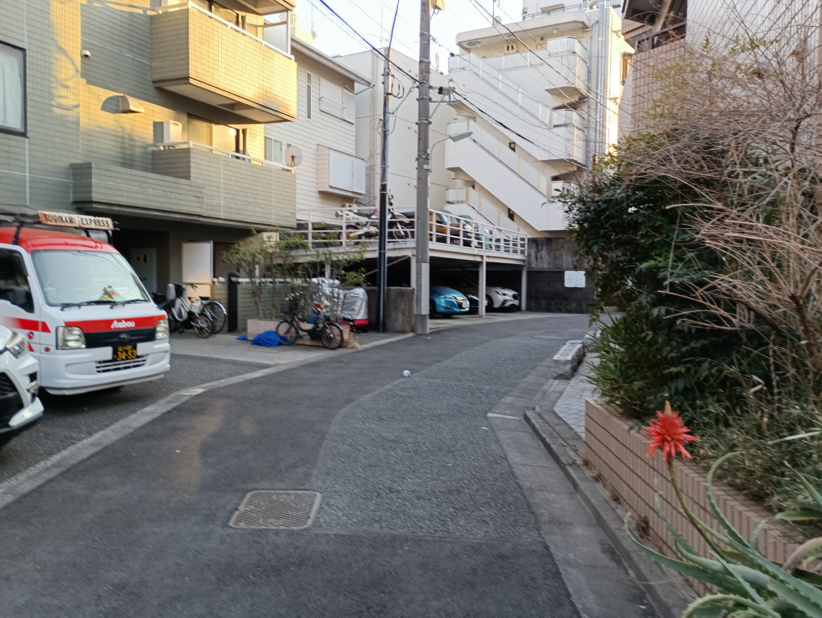 v20260406072300/fresh/building/J00100494872_15