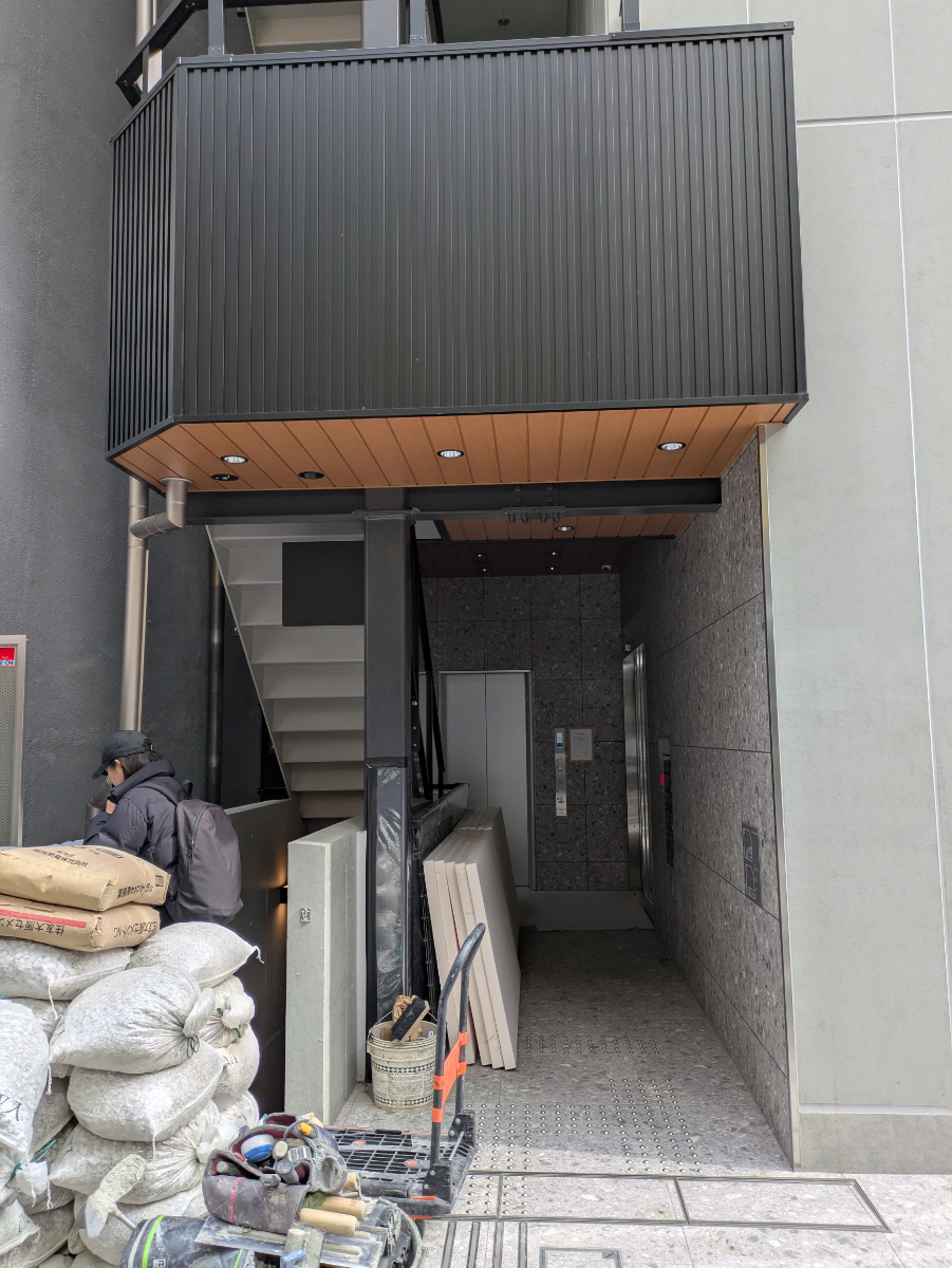 v20260406072747/fresh/building/J00100635631_3