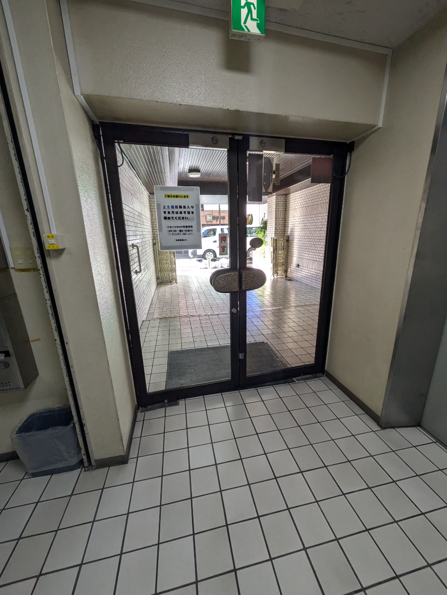 v20260406150754/fresh/building/J00100388975_7