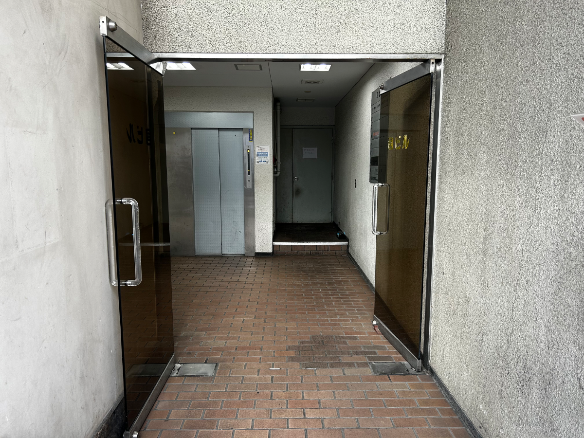 v20260409150808/fresh/building/J00100379094_16