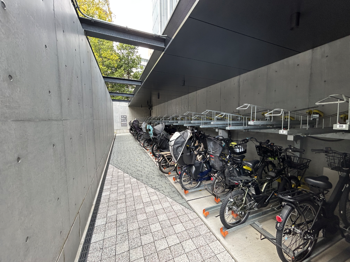 v20260410151004/fresh/building/J00100498553_15