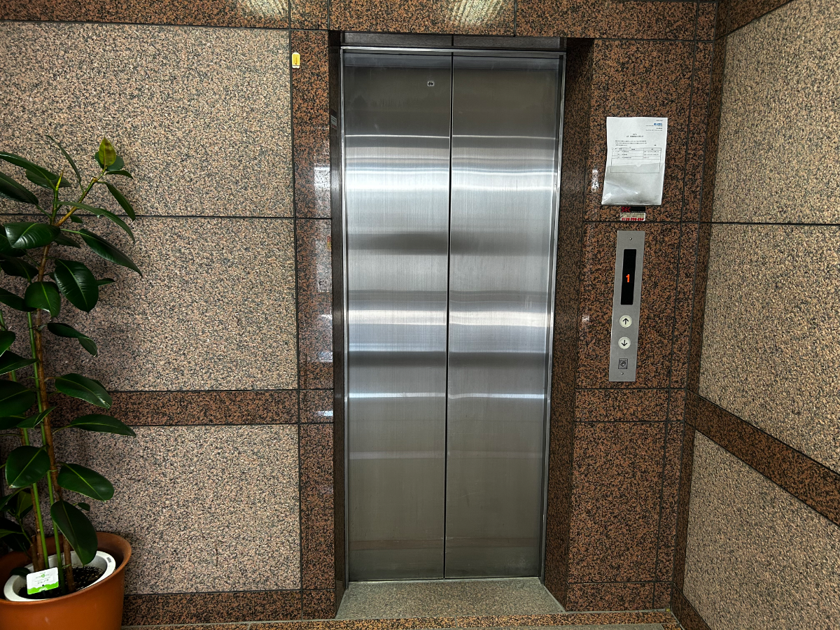 v20260411150636/fresh/building/J00100359110_14