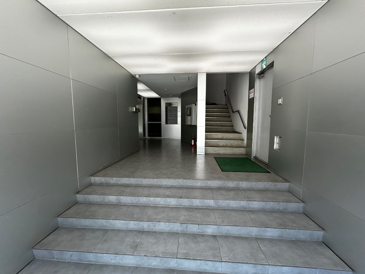 v20260411150636/fresh/building/J00100367631_16