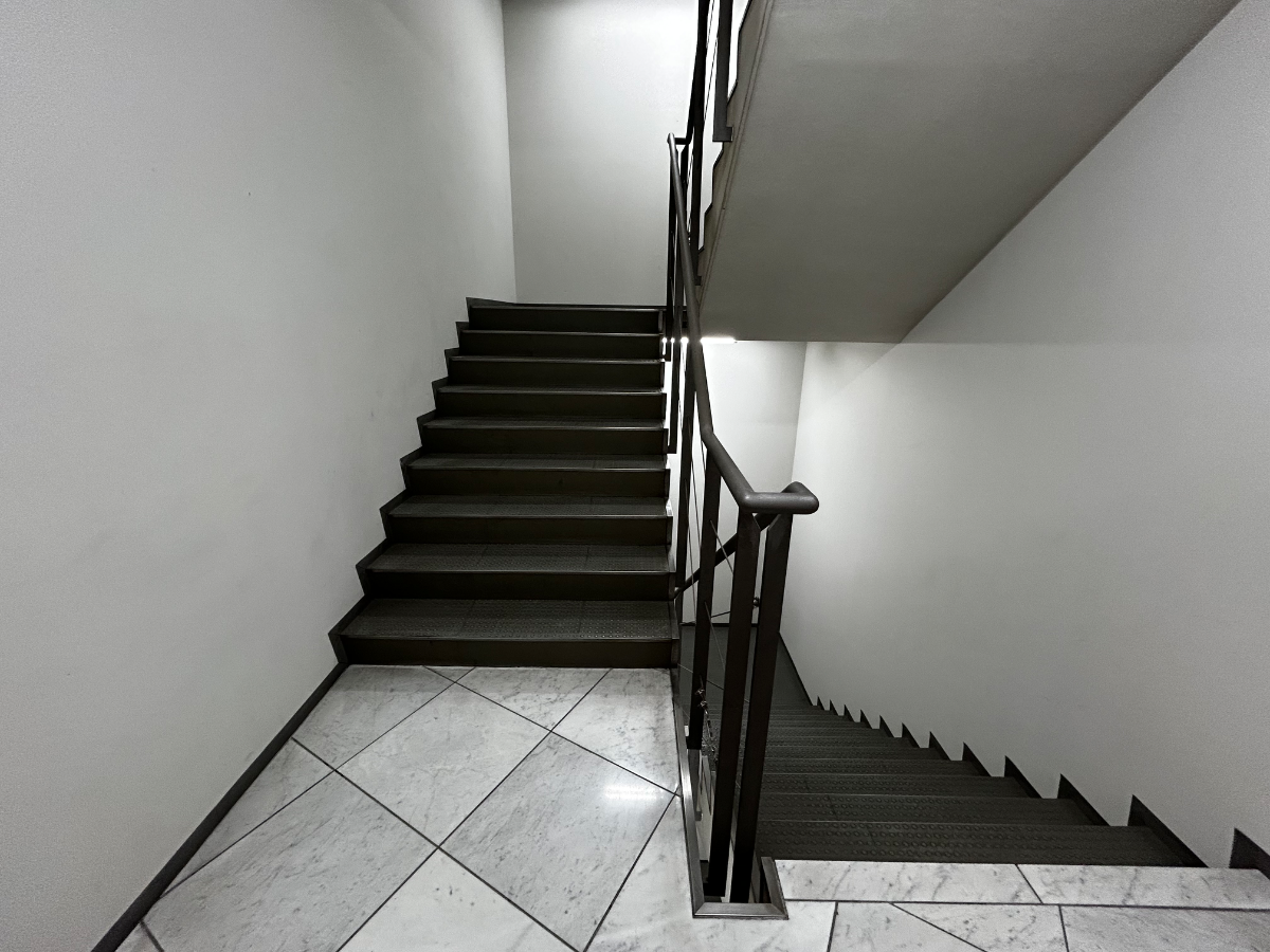 v20260411150636/fresh/building/J00100369109_17